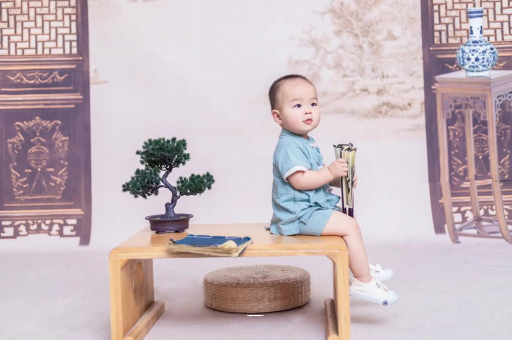 玉林十个月宝宝可以吃盐吗